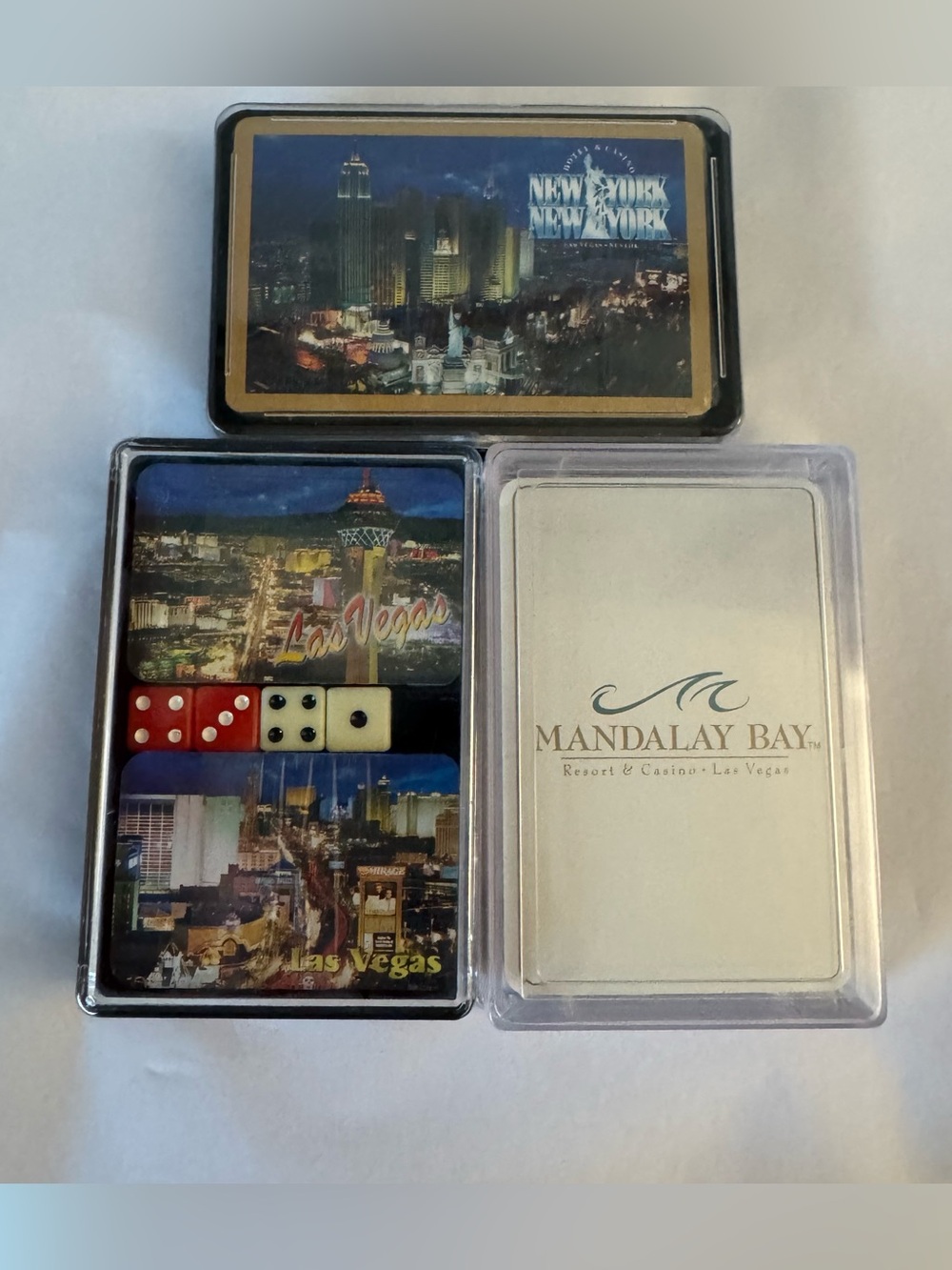 New! Las Vegas Playing Card Set Sets a New York, New York & Mandalay Bay